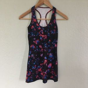Lululemon workout tank